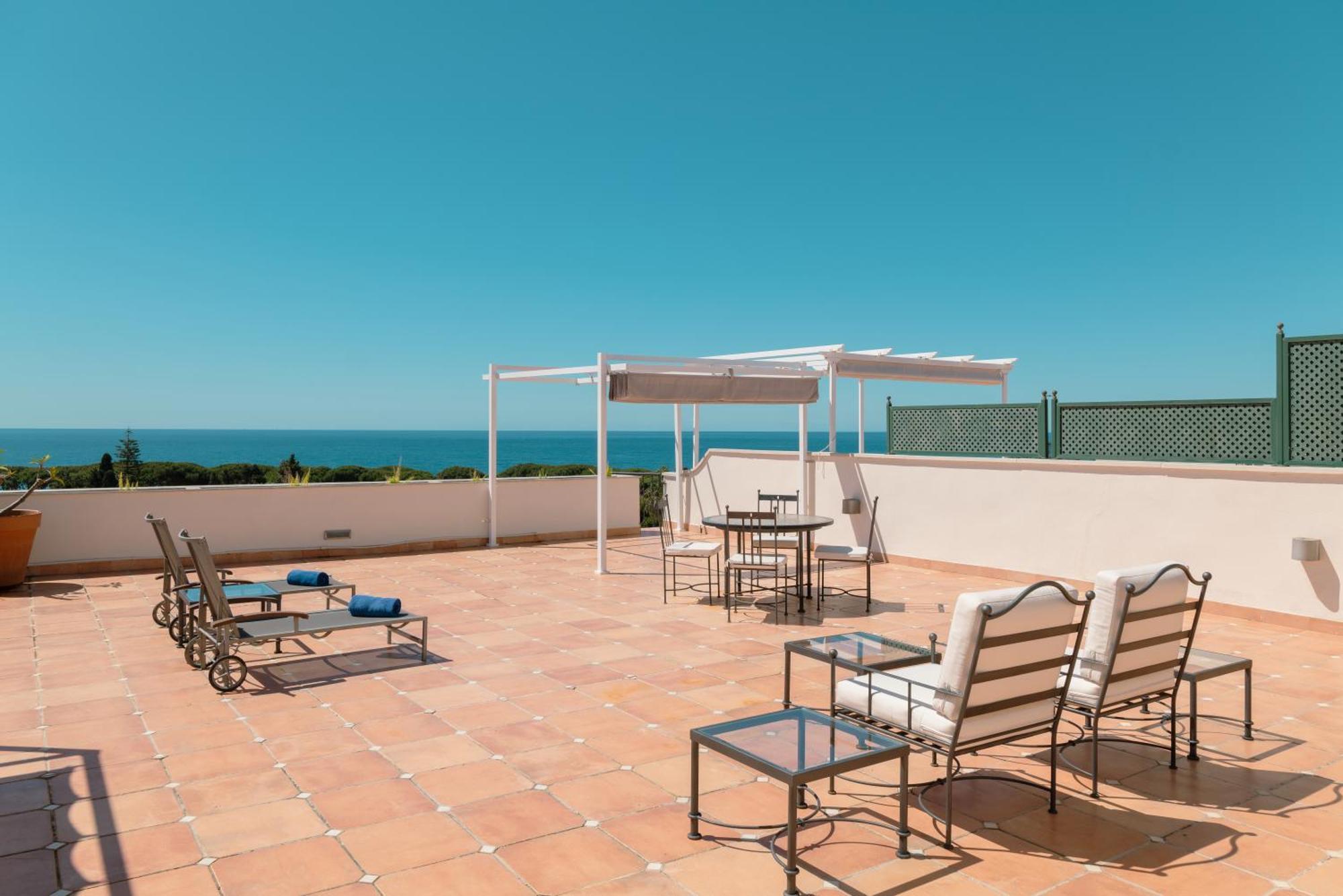 Guadalpin Apartament *